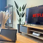 The Tinto Netflix Screen & Sleep - Bangsar South Mid Valley