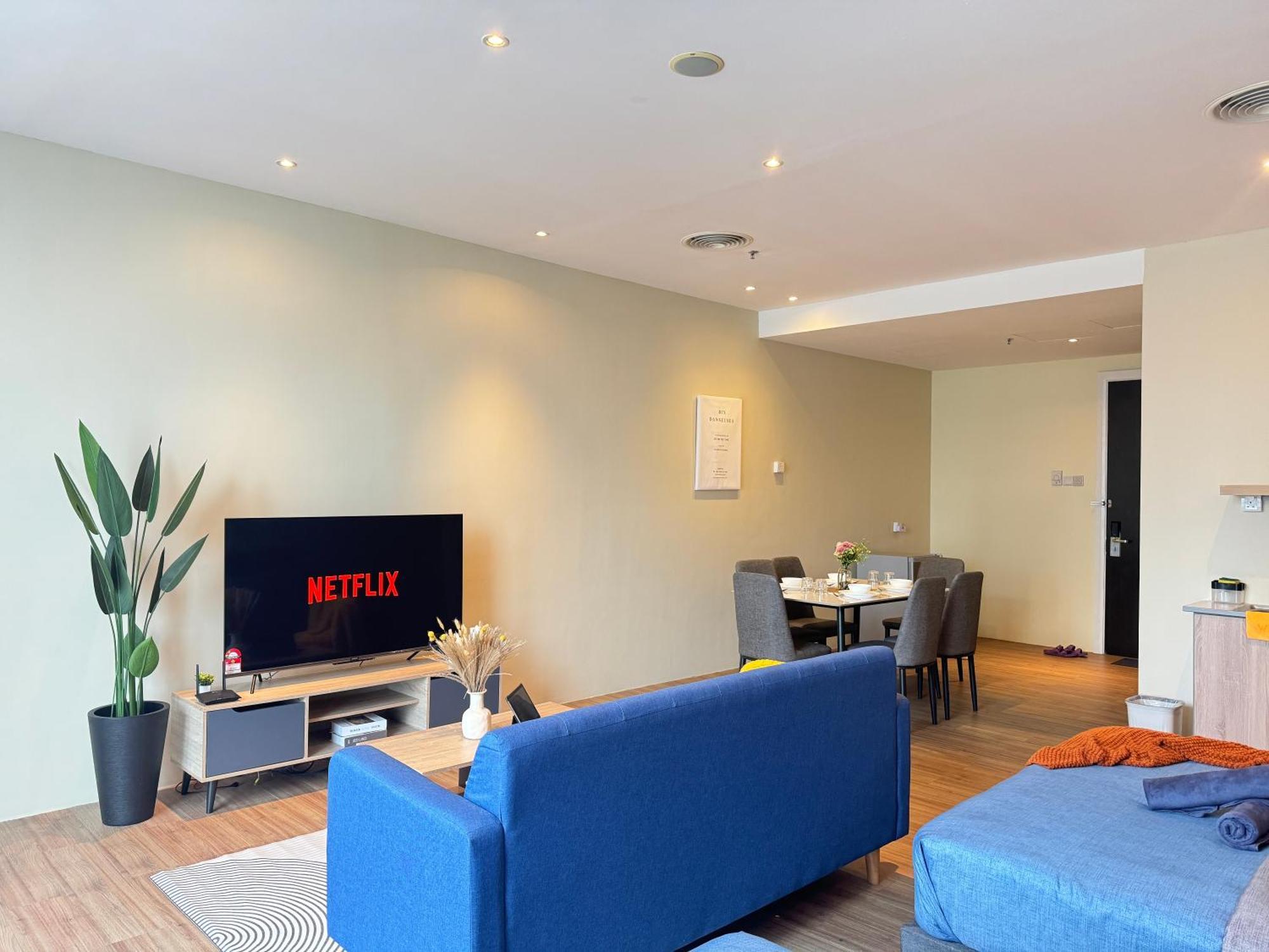 The Tinto Netflix Screen & Sleep - Bangsar South Mid Valley * Kuala Lumpur