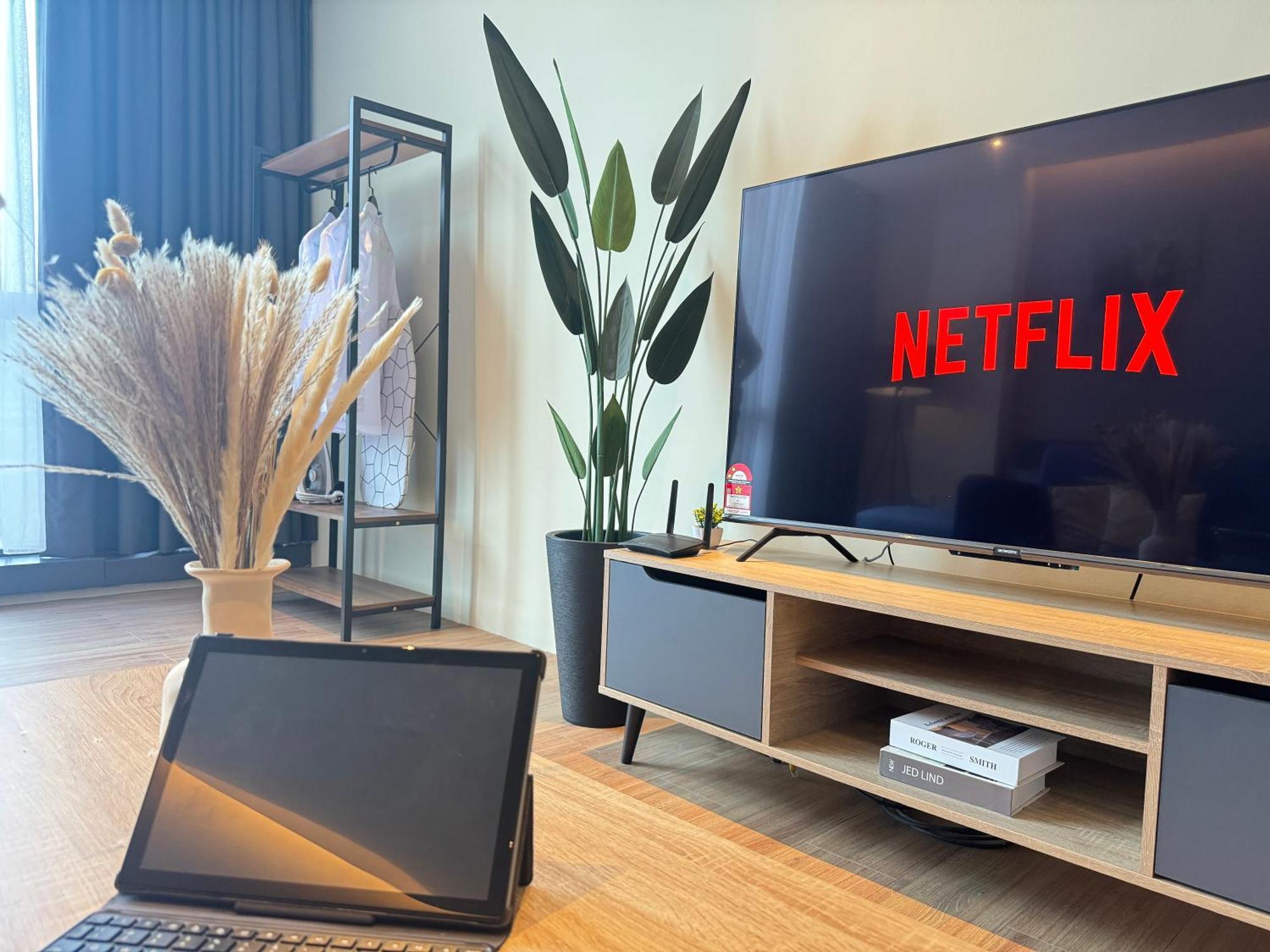 The Tinto Netflix Screen & Sleep - Bangsar South Mid Valley
