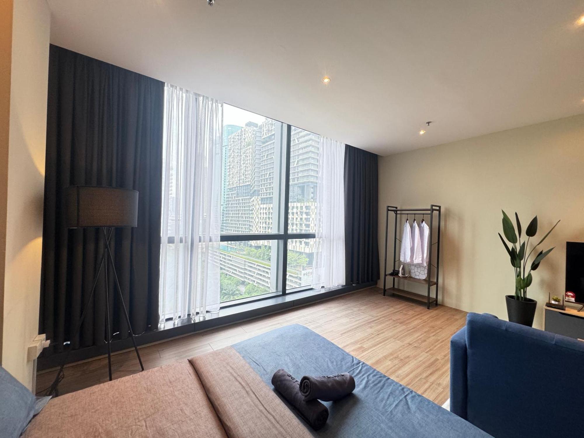 The Tinto Netflix Screen & Sleep - Bangsar South Mid Valley Pangsapuri *