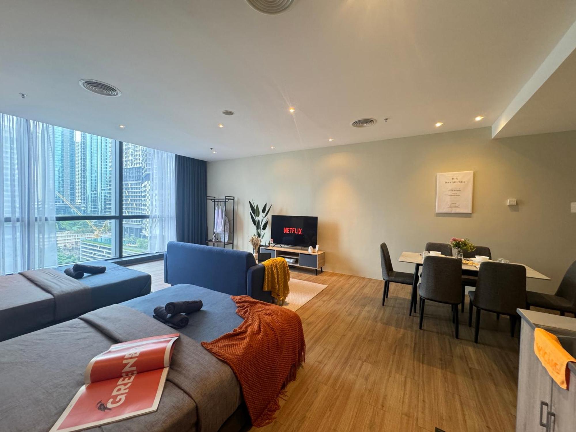 The Tinto Netflix Screen & Sleep - Bangsar South Mid Valley Kuala Lumpur