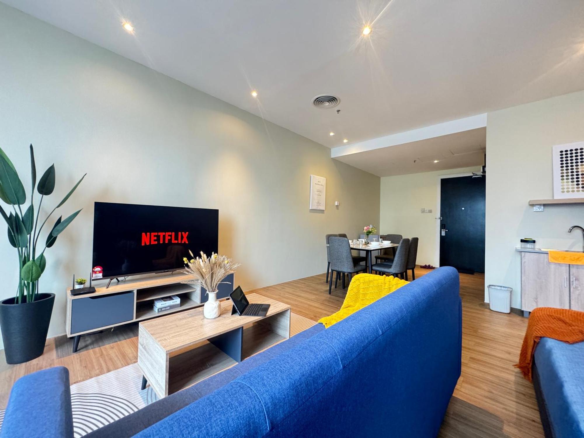 The Tinto Netflix Screen & Sleep - Bangsar South Mid Valley * Kuala Lumpur