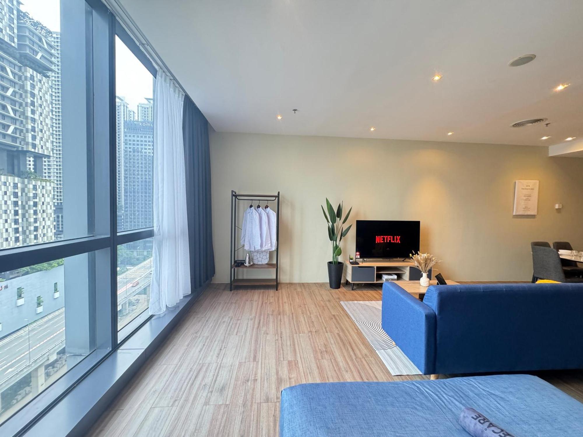 The Tinto Netflix Screen & Sleep - Bangsar South Mid Valley Pangsapuri *